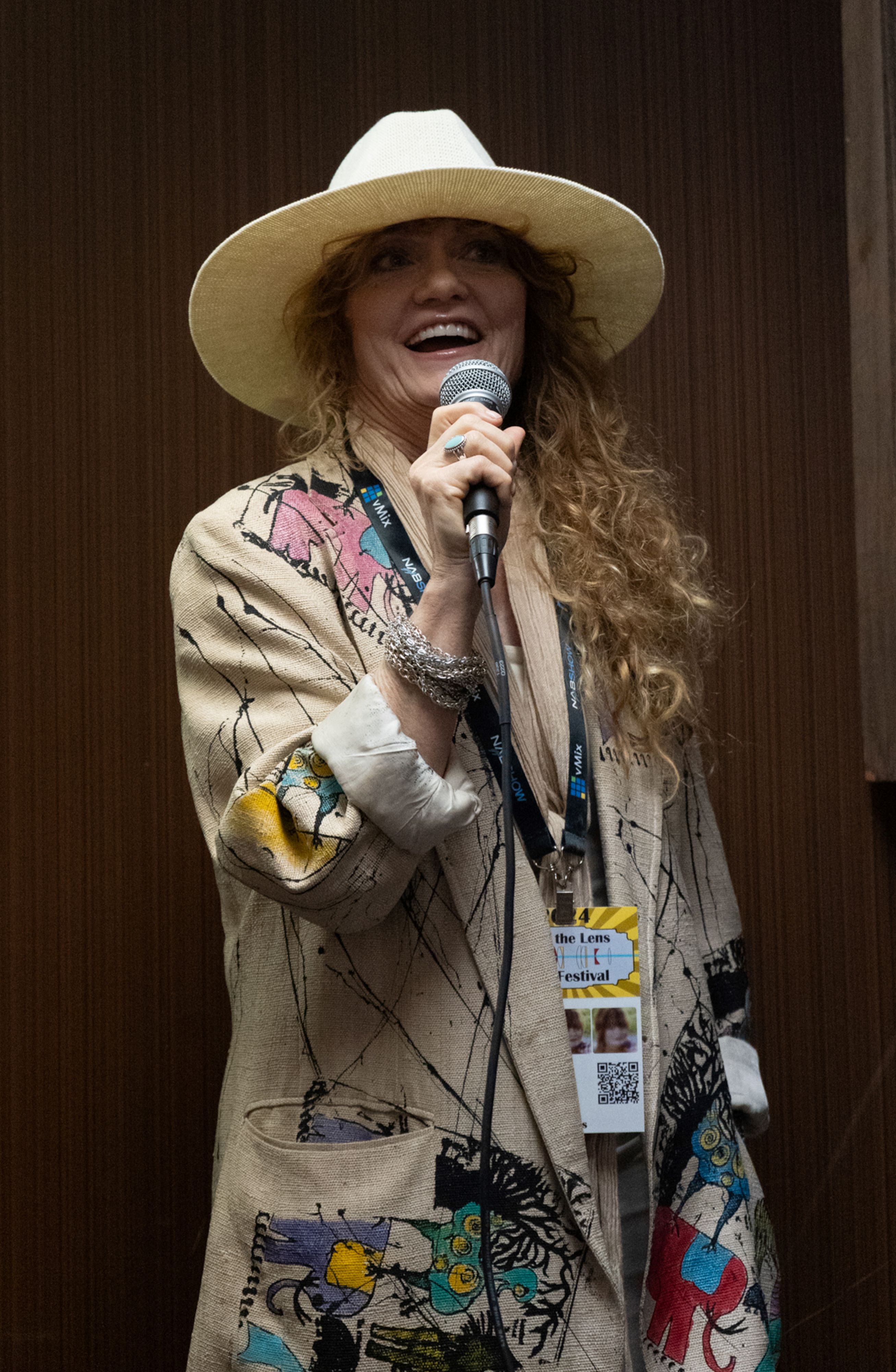 Morgana Shaw, Actress, Cleaning